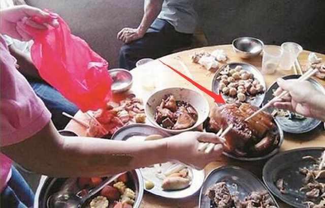 湖北农村婚礼吃瓜视频